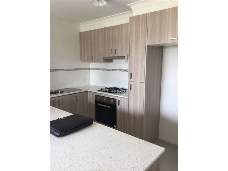 13 Telford Circuit, Drouin VIC 3818