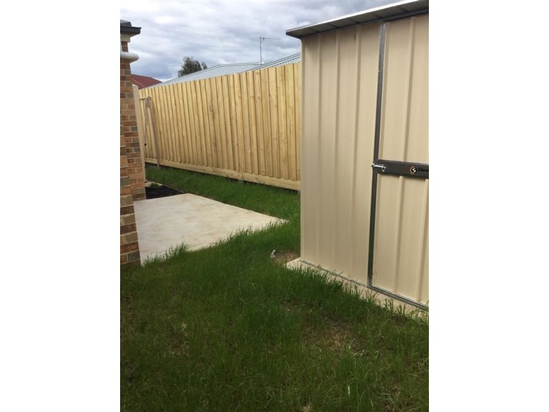 13 Telford Circuit, Drouin VIC 3818