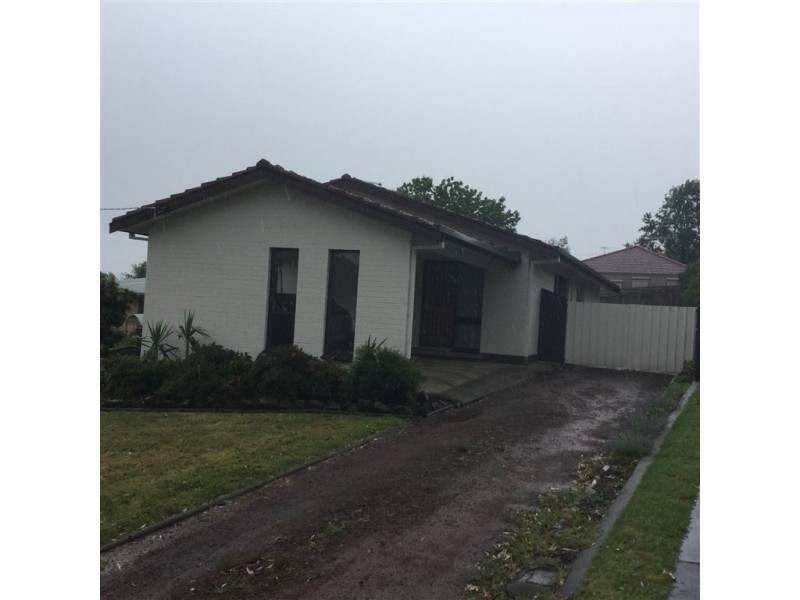 6 Brynwood Avenue, Drouin VIC 3818