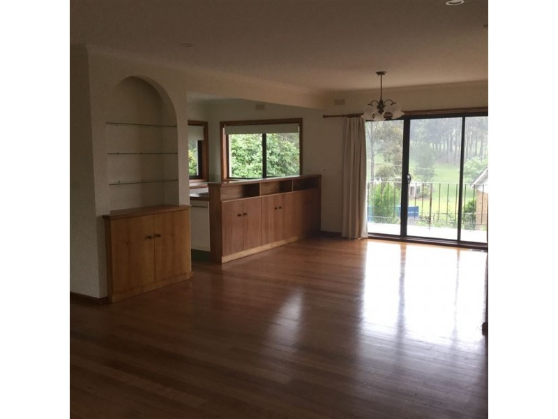 6 Brynwood Avenue, Drouin VIC 3818