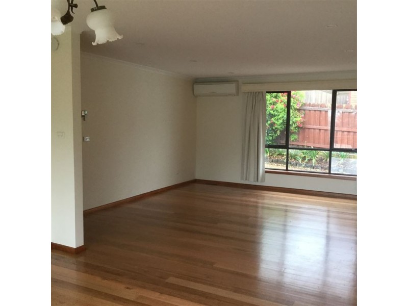 6 Brynwood Avenue, Drouin VIC 3818