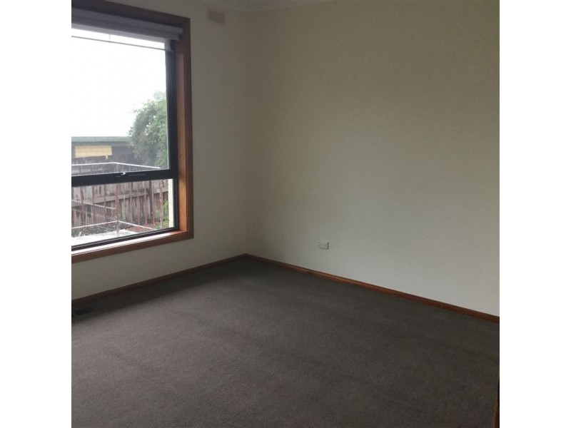 6 Brynwood Avenue, Drouin VIC 3818