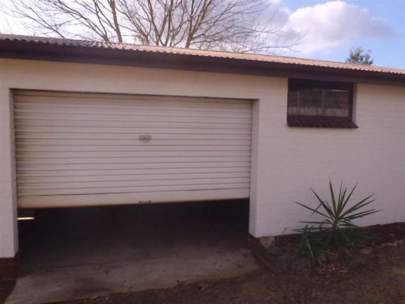 6 Brynwood Avenue, Drouin VIC 3818