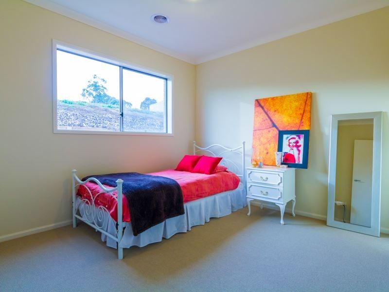 20 Ajax Street, Drouin VIC 3818