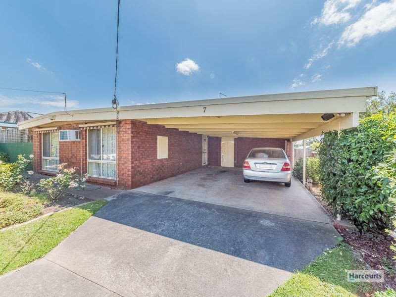 7 McClure Street, Drouin VIC 3818