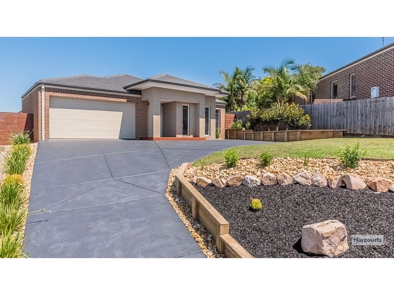13 Cypress Court, Drouin VIC 3818
