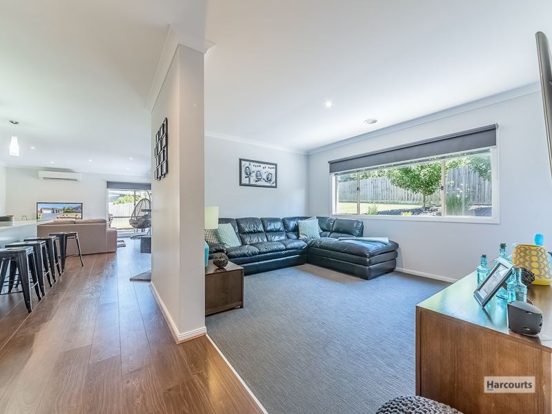 13 Cypress Court, Drouin VIC 3818