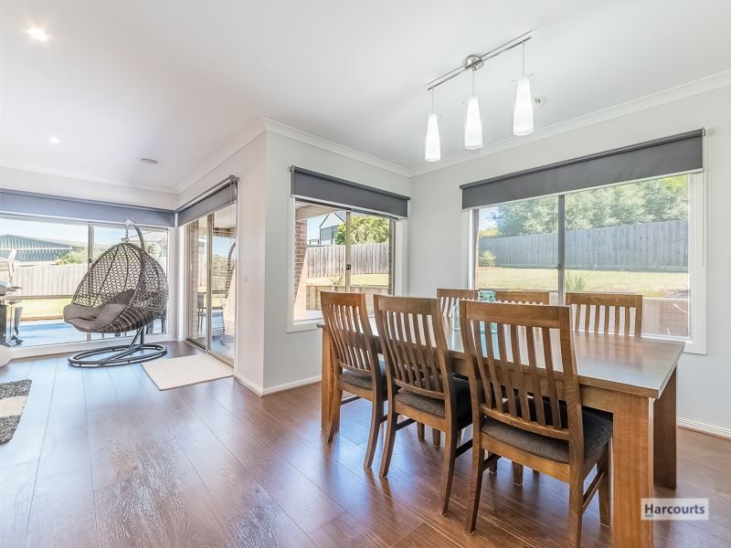13 Cypress Court, Drouin VIC 3818