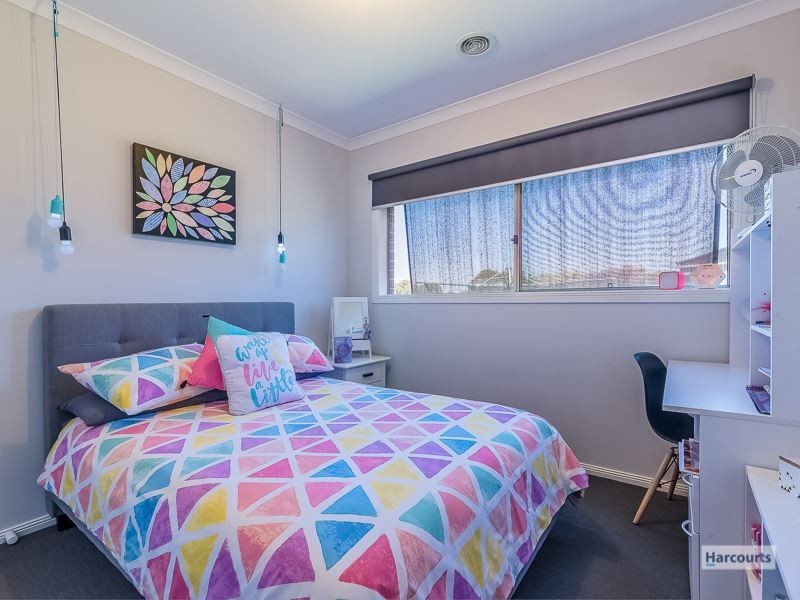 13 Cypress Court, Drouin VIC 3818