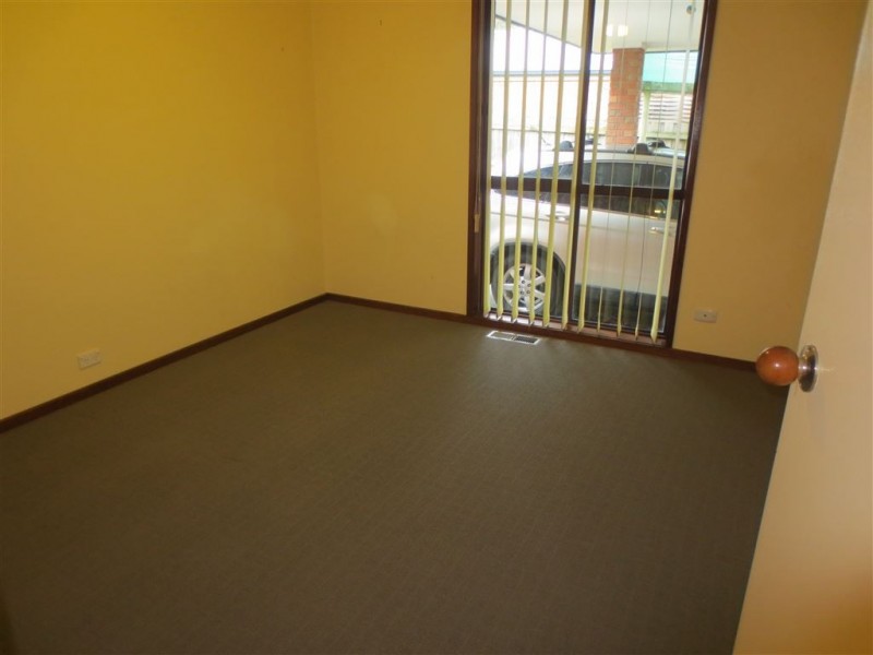 11 Wood Street, Drouin VIC 3818