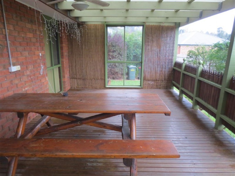 11 Wood Street, Drouin VIC 3818