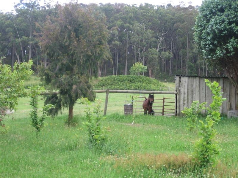 1084 Labertouche North Road, Drouin VIC 3818