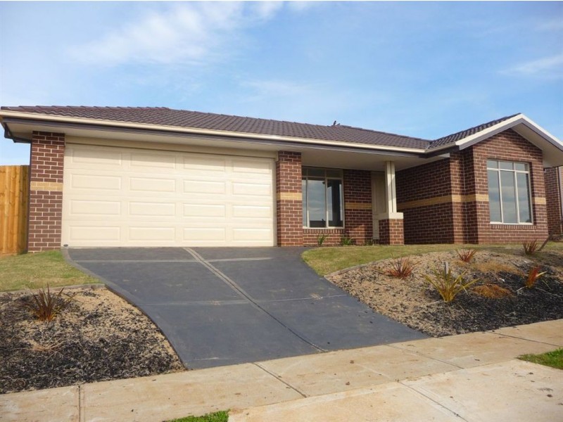 9 Rimfire Avenue, Drouin VIC 3818