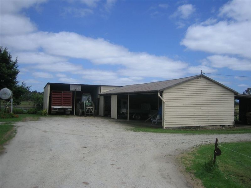 910 Longwarry Road, Modella VIC 3816