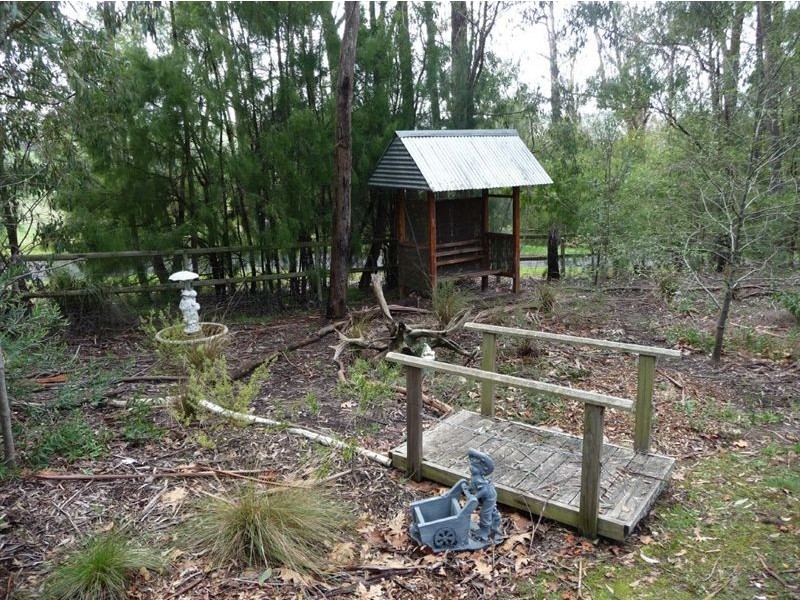 120 Fraser Spur Road, Neerim East VIC 3831