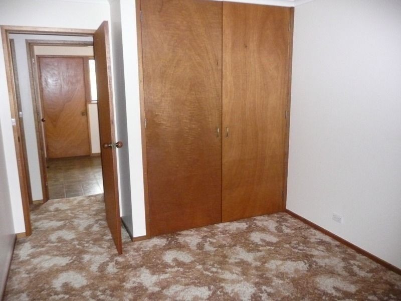 2/27 High Street, Bunyip VIC 3815