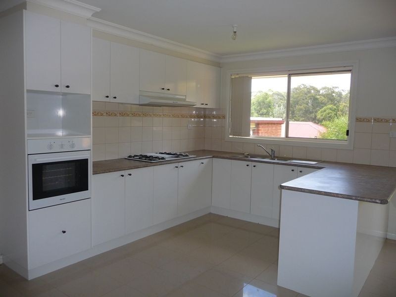 1A James Court, Drouin VIC 3818