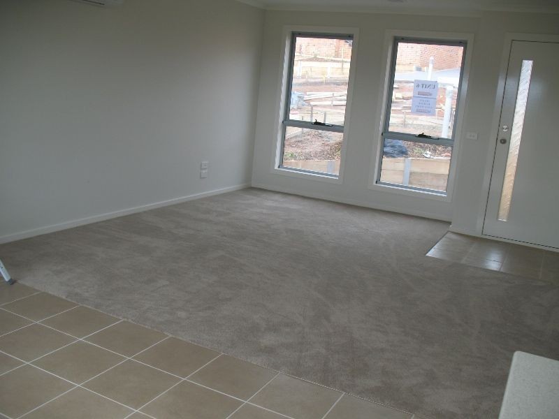 6/14-15 Janine Court, Drouin VIC 3818