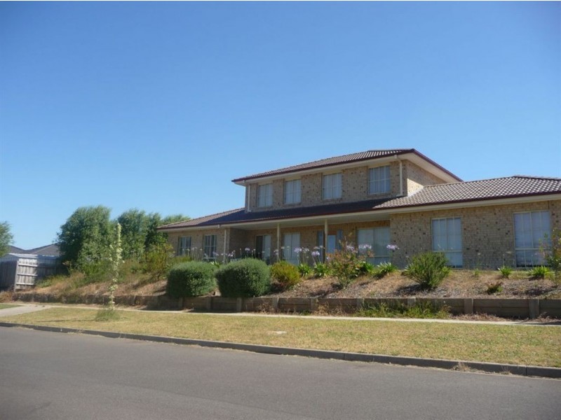10 McMillan Drive, Warragul VIC 3820