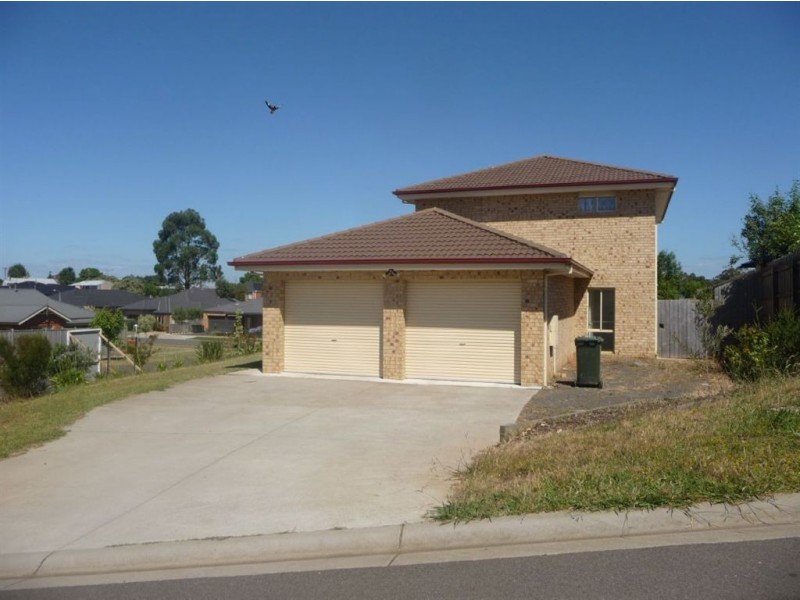 10 McMillan Drive, Warragul VIC 3820