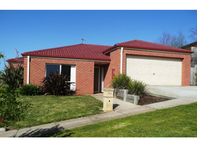 27 Nickell Court, Drouin VIC 3818