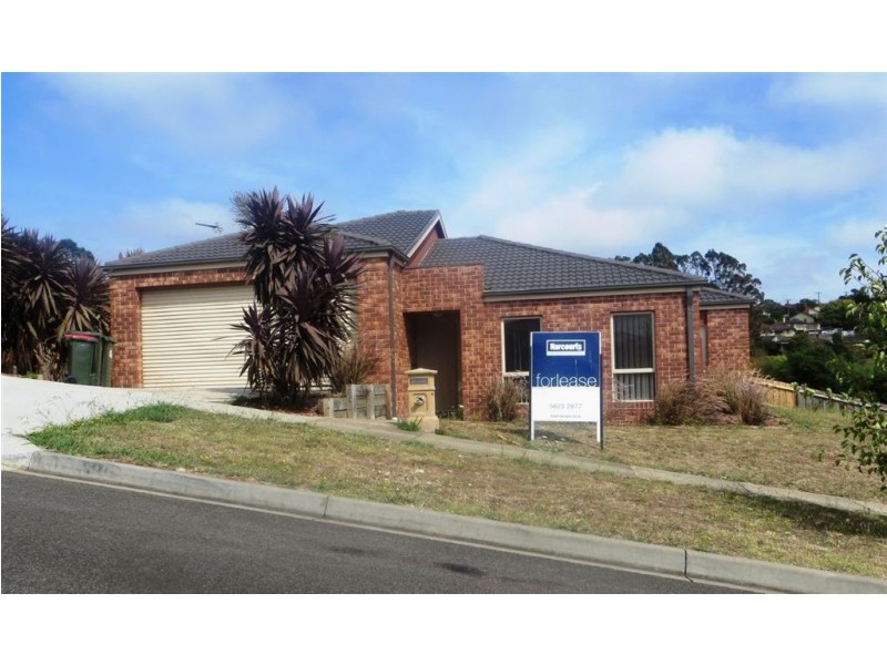 1 Orchard Court, Drouin VIC 3818