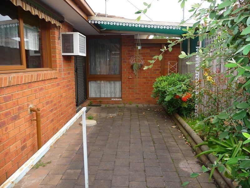 2/7 Princes Way, Drouin VIC 3818