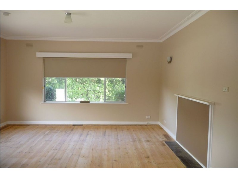 3 Princes Avenue, Drouin VIC 3818