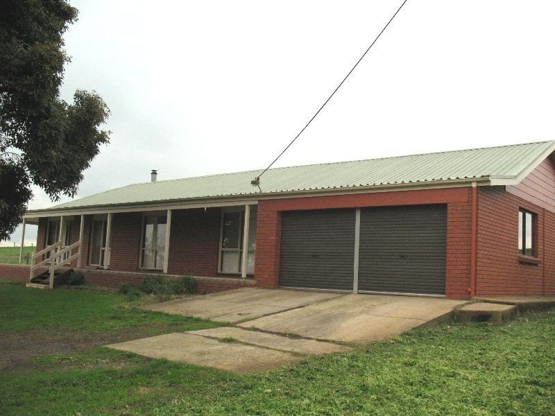 301 Thompsons Road, Drouin South VIC 3818