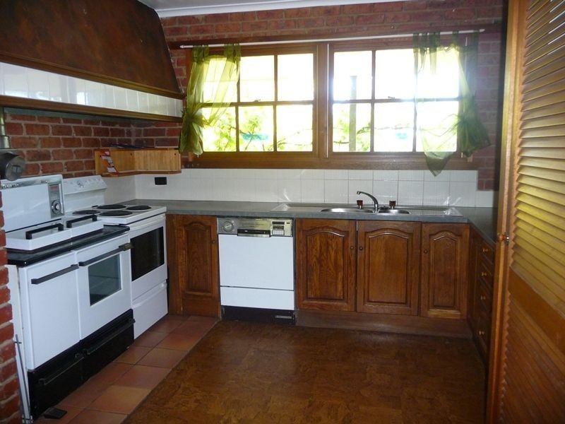 54 Thompsons Road, Drouin South VIC 3818