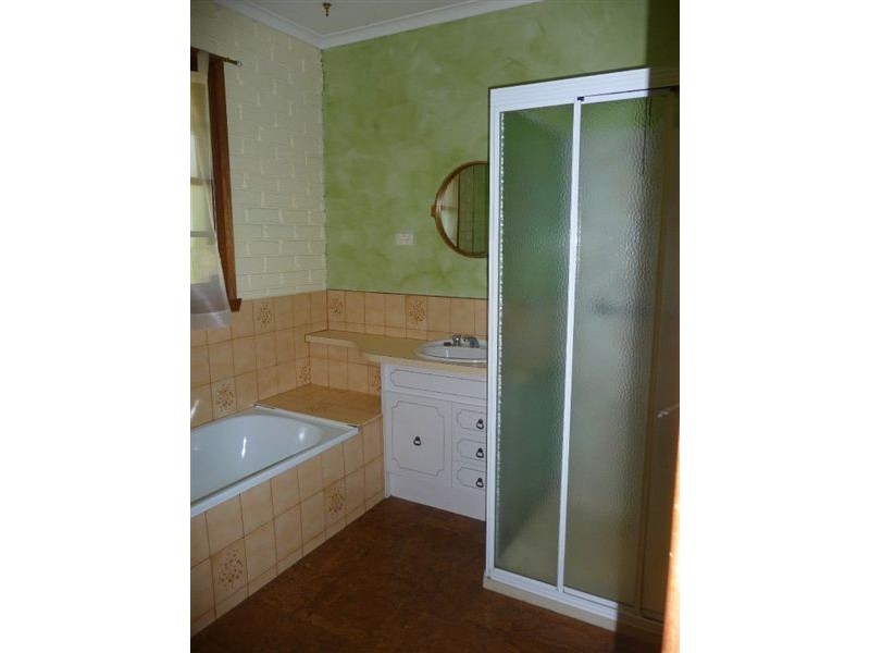 54 Thompsons Road, Drouin South VIC 3818