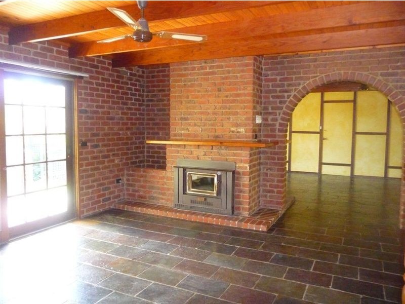 54 Thompsons Road, Drouin South VIC 3818