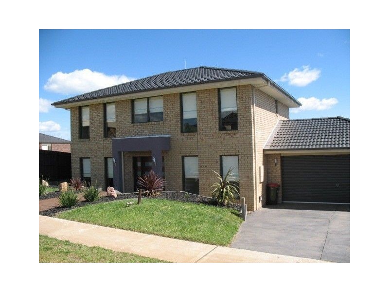 57 Walker Drive, Drouin VIC 3818