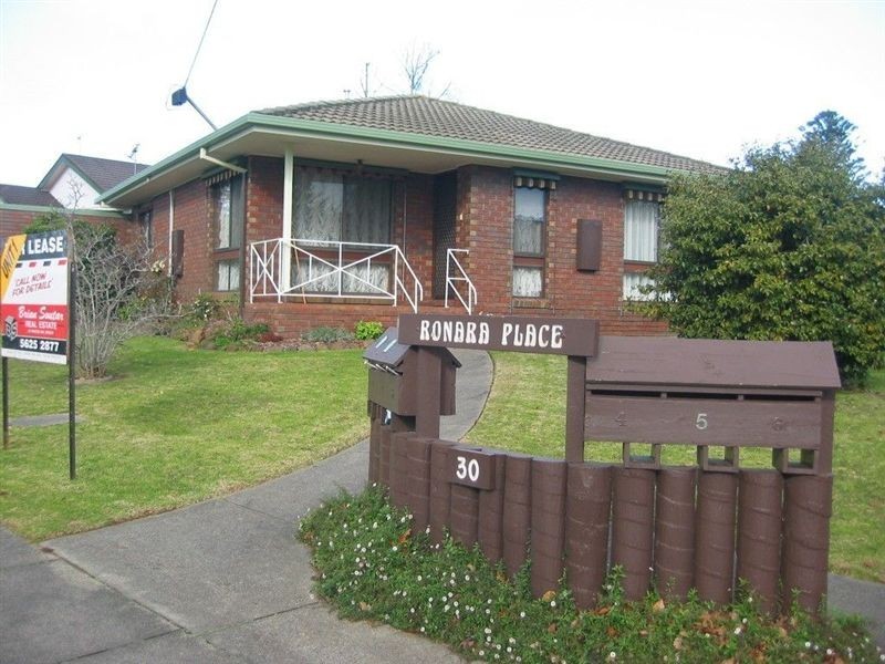 1/30 Young Street, Drouin VIC 3818