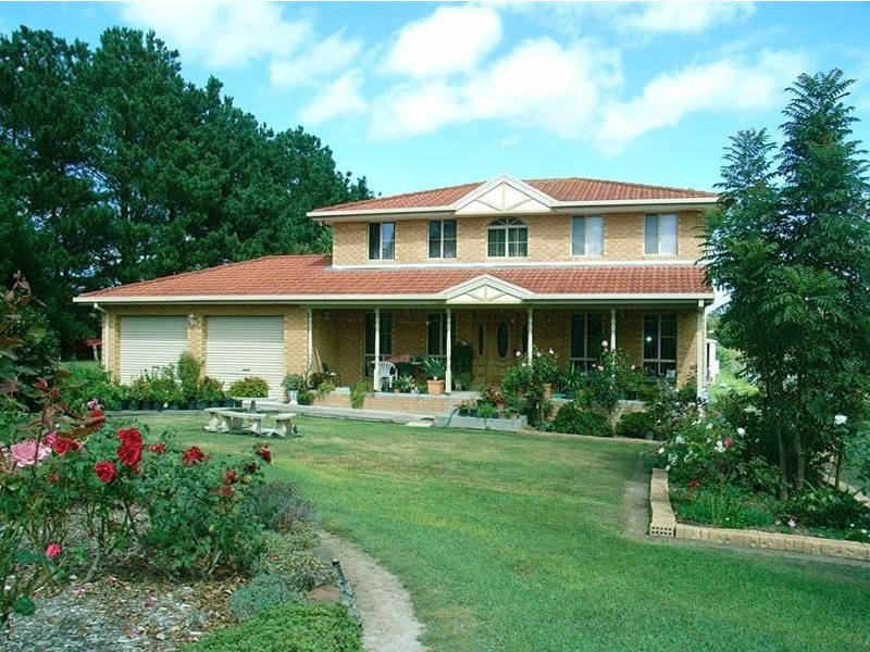 7 Arnup Crescent, Drouin VIC 3818