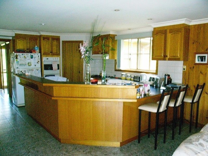 7 Arnup Crescent, Drouin VIC 3818