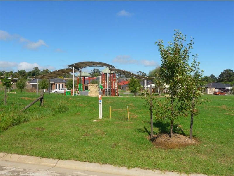 20 Foster Street, Drouin VIC 3818