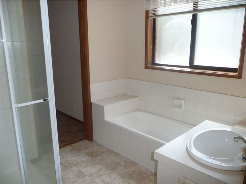 87 Church Street, Drouin VIC 3818