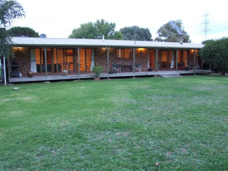350 Sand Road, Longwarry VIC 3816