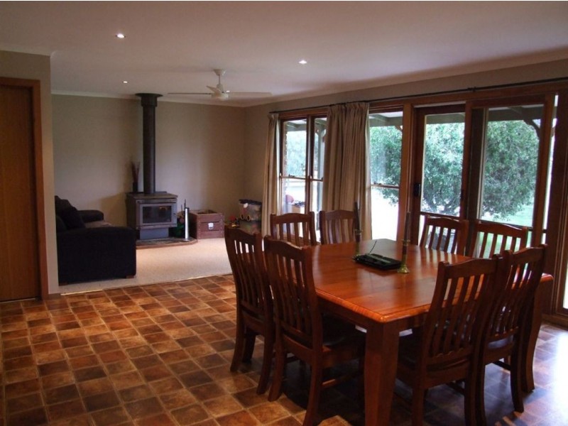 350 Sand Road, Longwarry VIC 3816