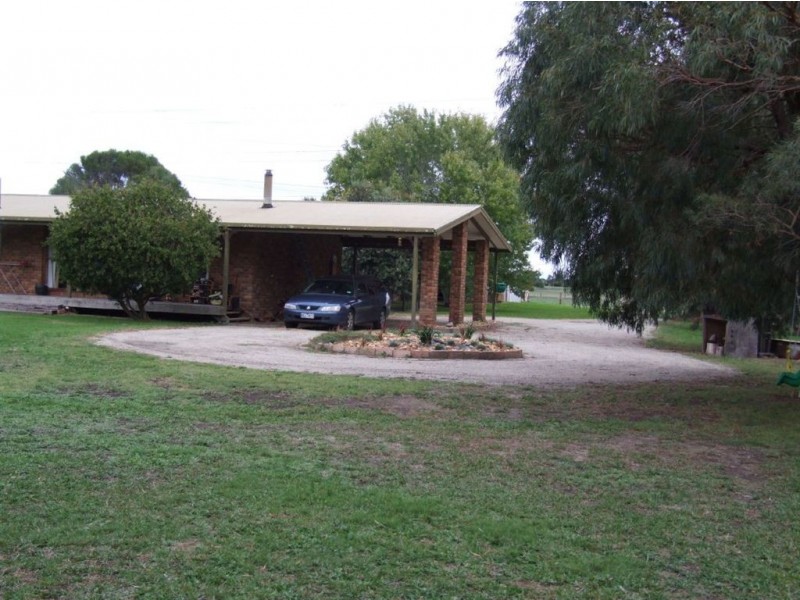 350 Sand Road, Longwarry VIC 3816