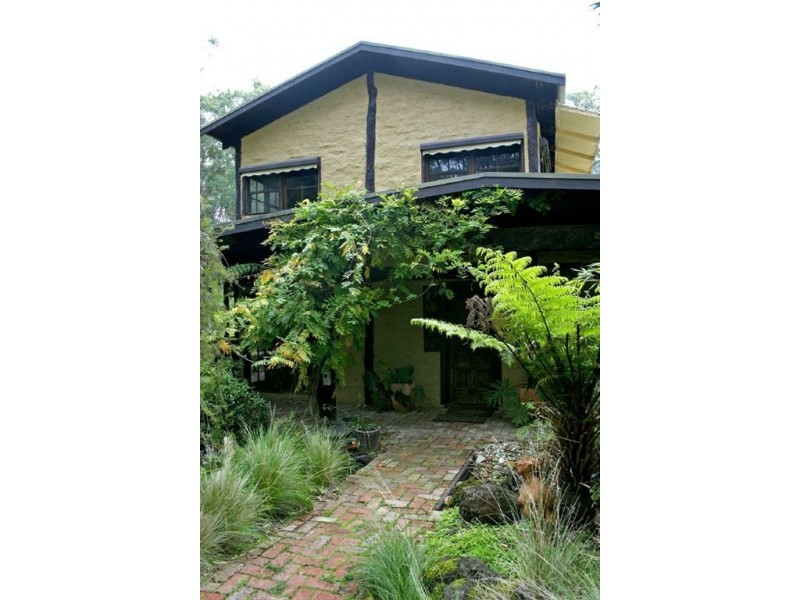 25 Pleasances Road, Darnum VIC 3822