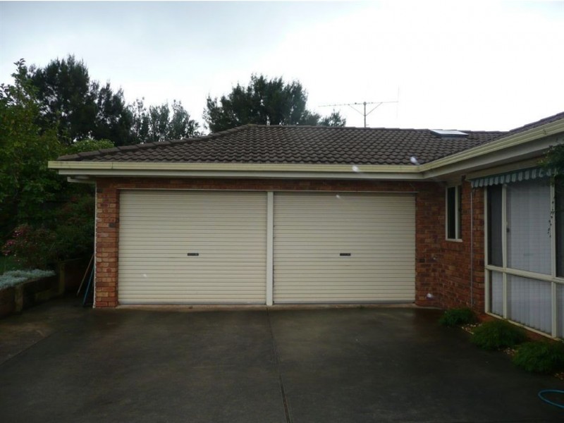 6 Hakea Court, Drouin VIC 3818