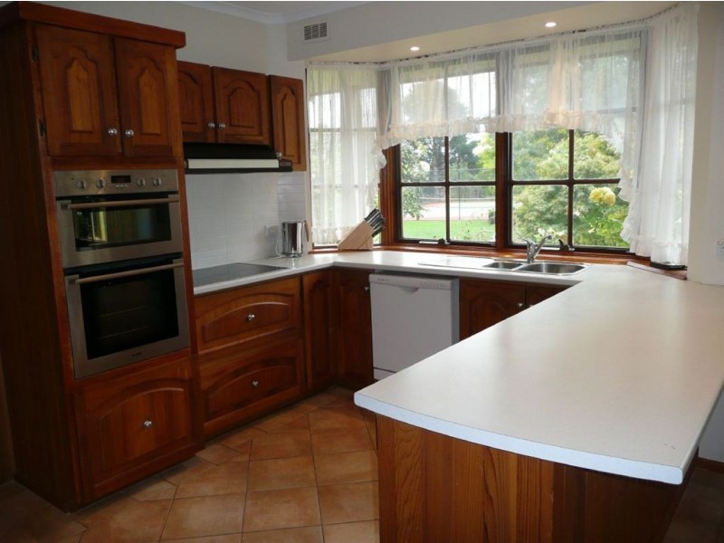 17 Waddell Road, Drouin VIC 3818