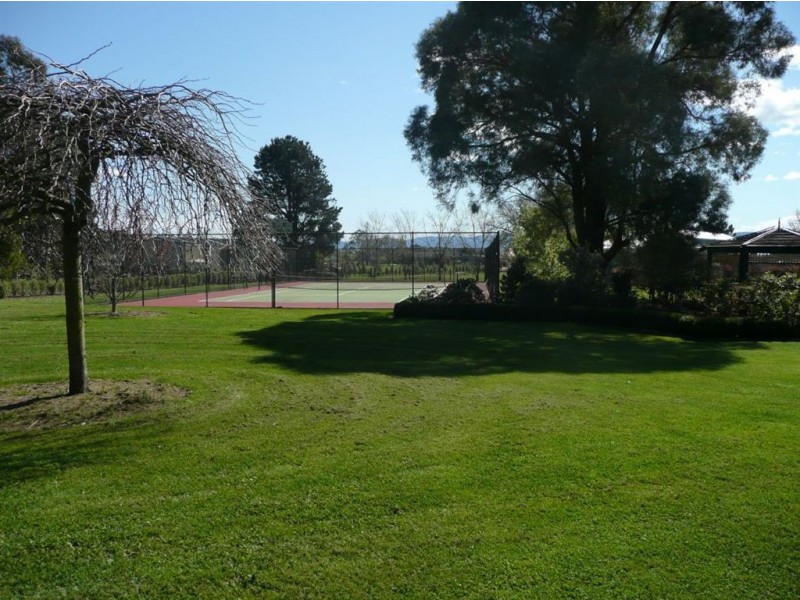 17 Waddell Road, Drouin VIC 3818