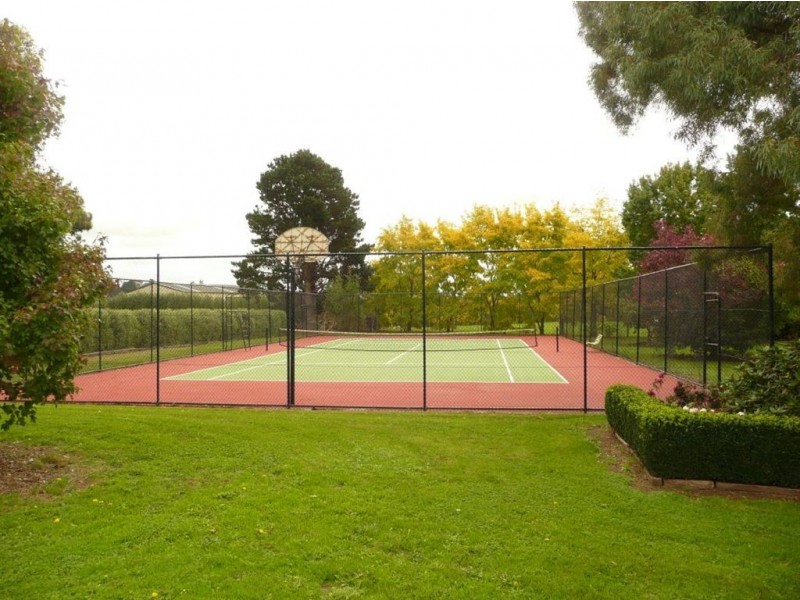 17 Waddell Road, Drouin VIC 3818