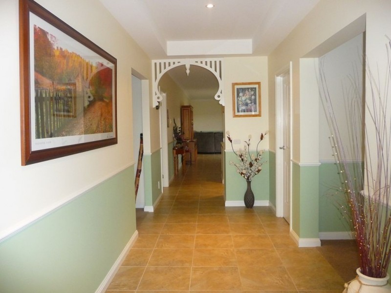 45 Norman Road, Drouin VIC 3818