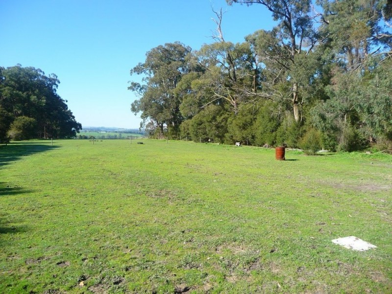 1039 Drouin Poowong Road, Athlone VIC 3818