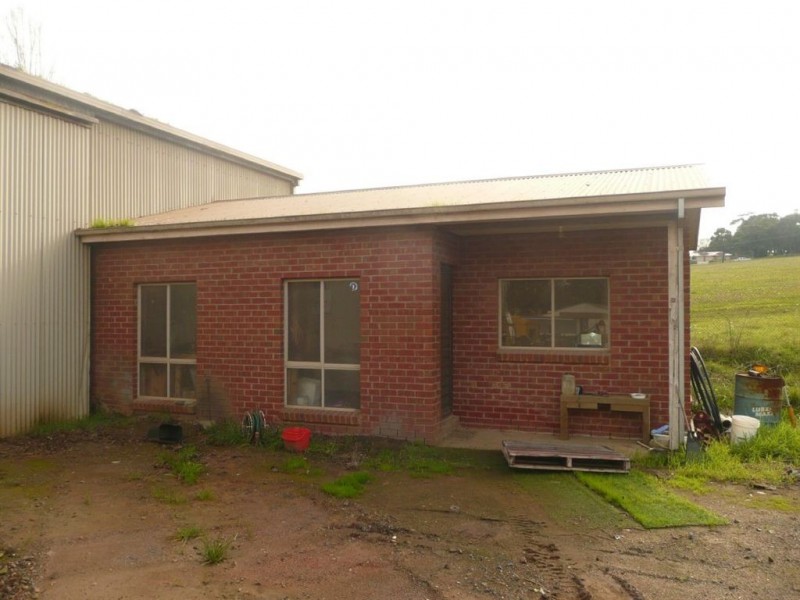 106 Roberts Court, Drouin VIC 3818