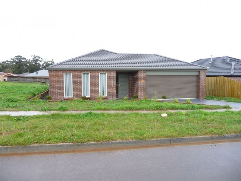 7 Hatfield Drive, Drouin VIC 3818